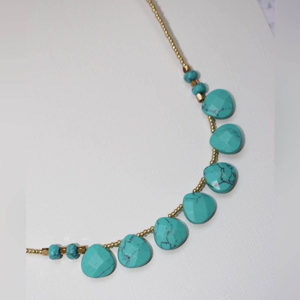 New blue teardrop stone beaded necklace